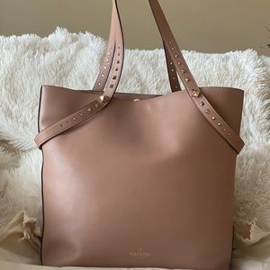 Valentino Garavani Vitello Lovestud Tote